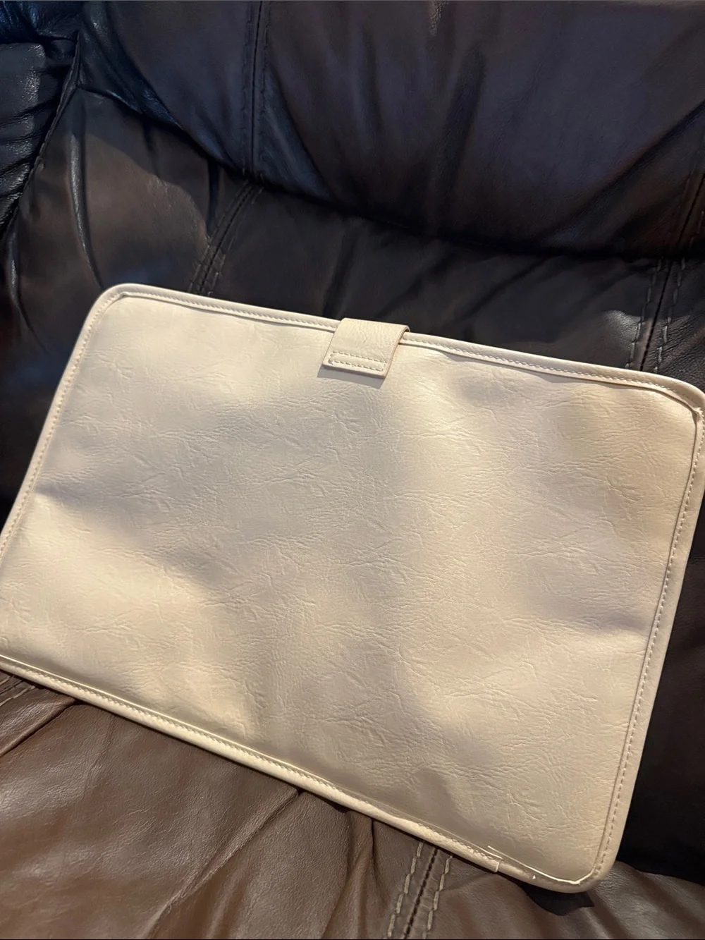 BEIS Cream Tablet Folio with Secure Strap and Organizer